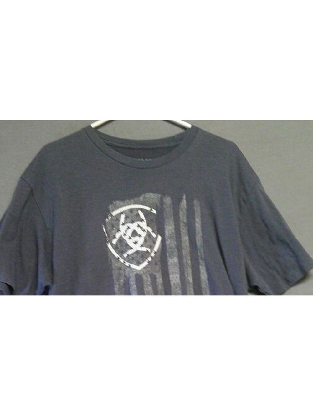 Ariat Men's XL Cotton Polyester T-Shirt with Graphic Print